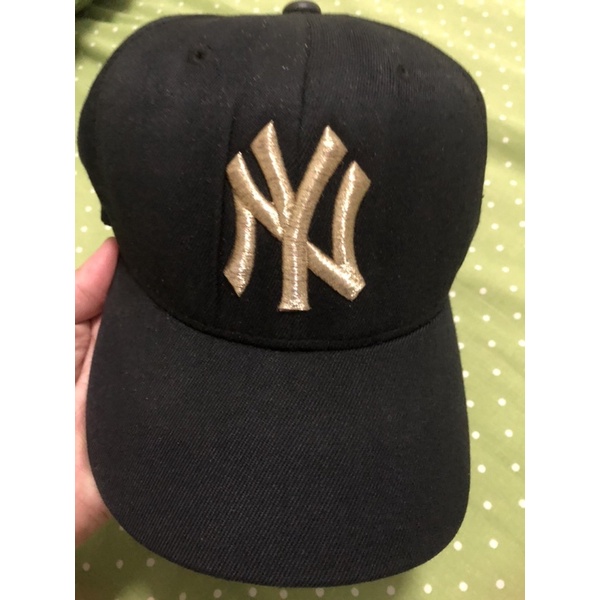 preloved mlb NY gold cap builtup