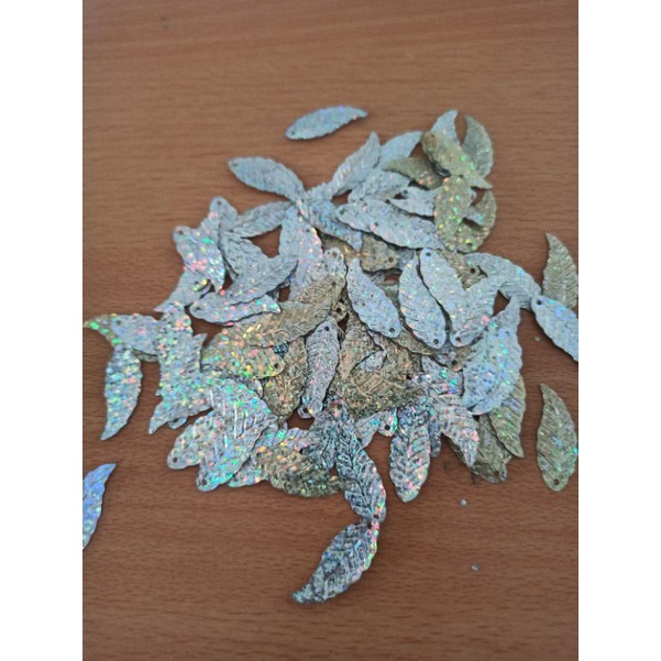 100 PCS Payet Daun Silver