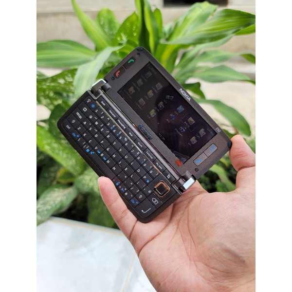 Nokia E90 COMMUNICATOR BNOB NEW ORIGINAL FULLSET IMPORT