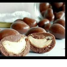 

READY ✅SIAP KIRIM SILVER QUEEN BITES ALMOND/ MEDE 500 GR COKLAT DELFI CHIC CHOC MALTITOS PARCEL COKELAT LEBARAN|SQ4