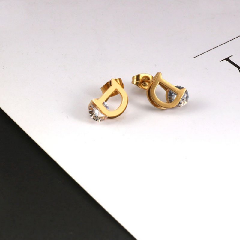 Anting Tusuk Titanium Huruf D Berlian Mewah Emas 18K Anti Karat Perhiasan Aksesoris Wanita Korea Fashion