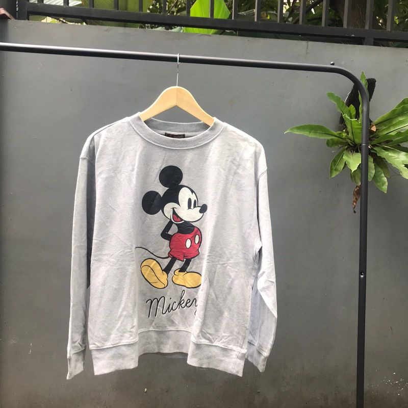 mickey mouse sweater