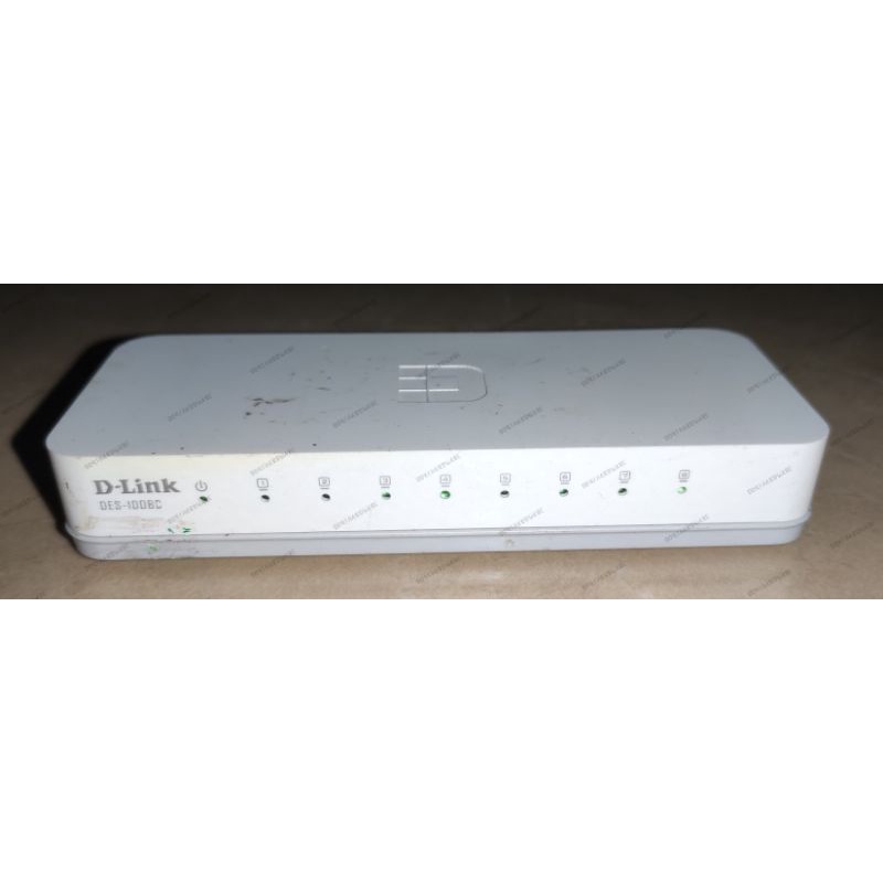Switch Hub 8 Port D-Link DES-1008(