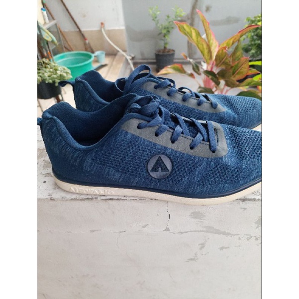 sepatu sneakers airwalk preloved bekas