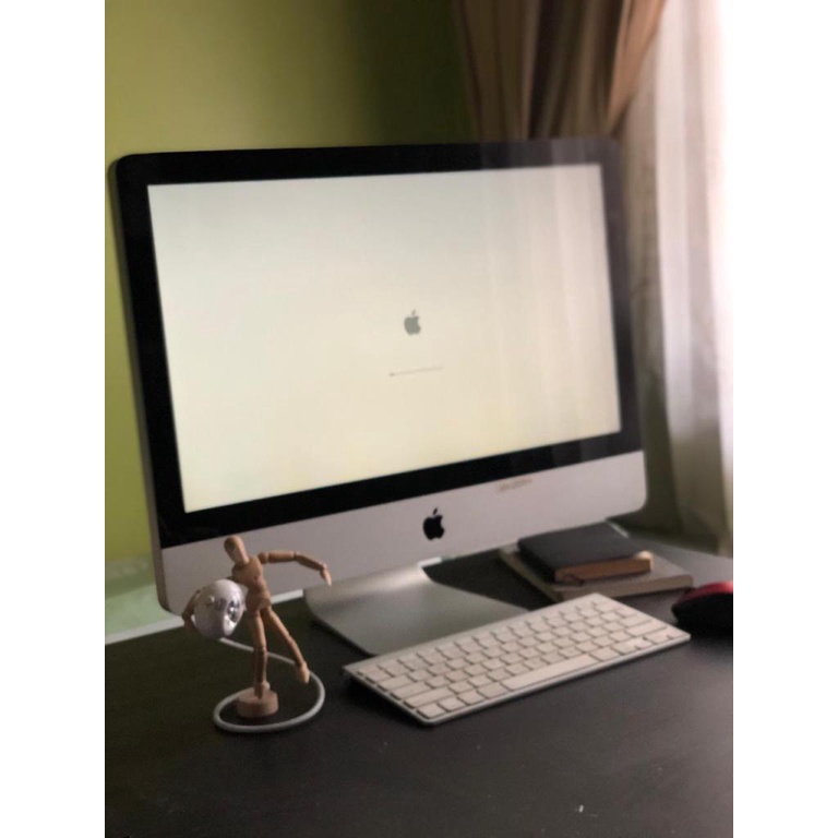 layar imac 21.5-inch Late 2009 kondisi bekas mati