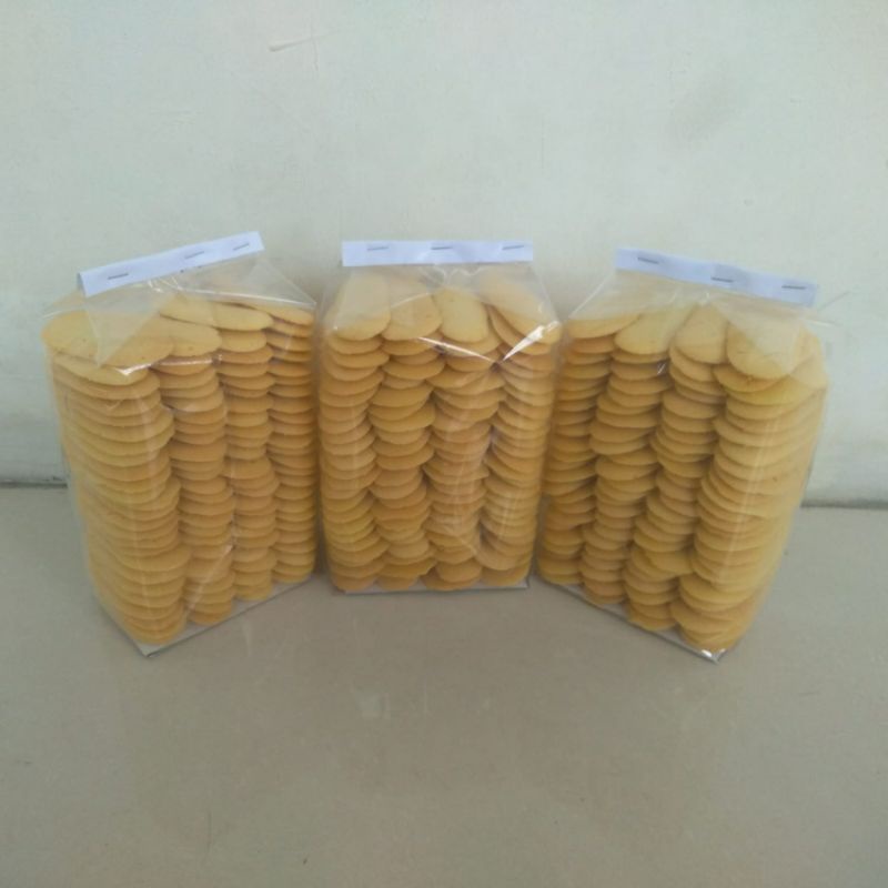 

Kue Lidah kucing
