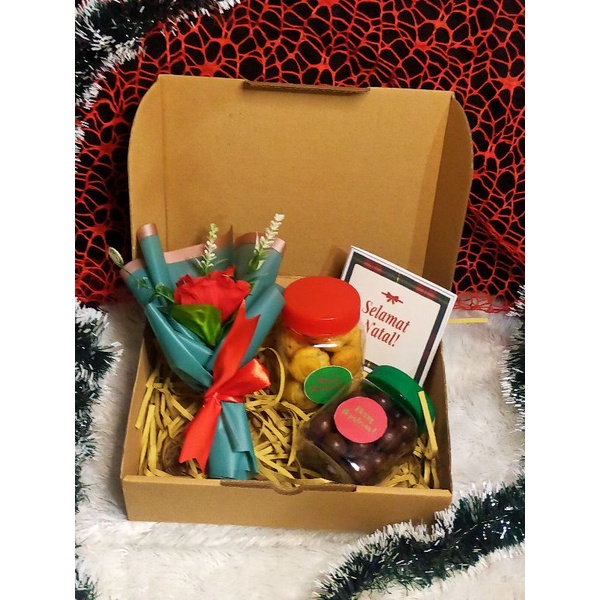 

Hampers natal kado natal Christmas hadiah natal parcel cookies