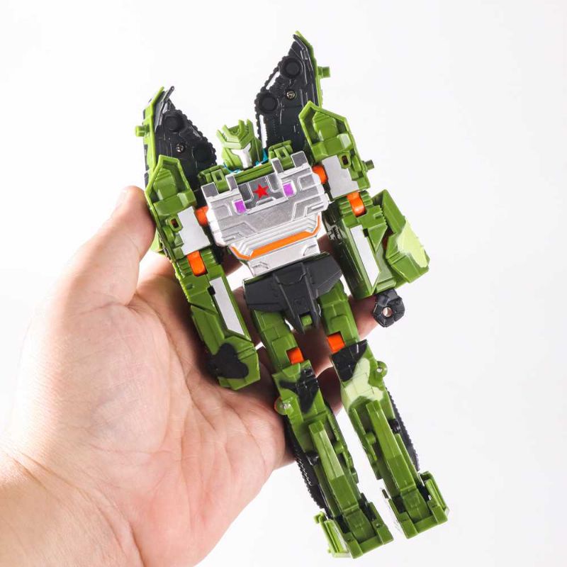 Jinjiang Mainan Mobil Action Figure Transformer - JJ601A Megatron Kado hadiah present anak robot tank