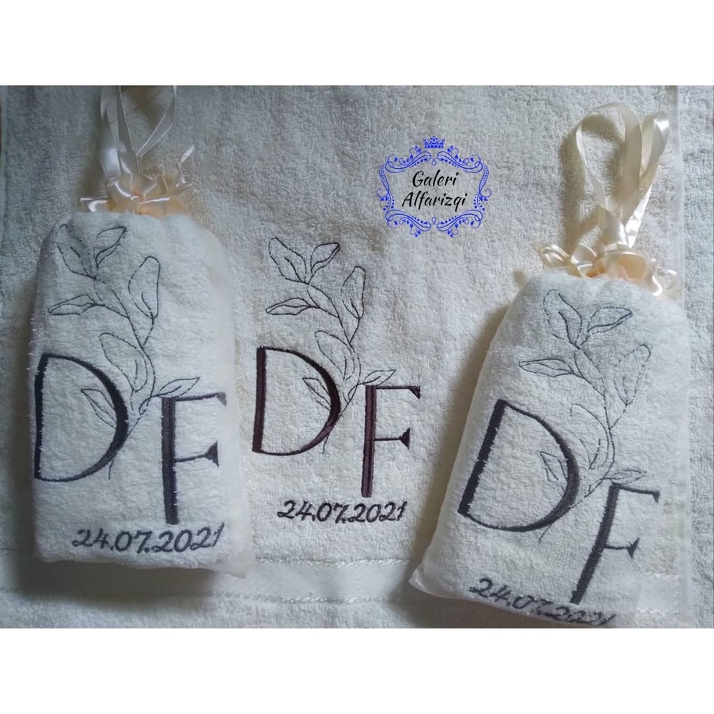

Kantong Tas Sarung Tile Serut Pembungkus Souvenir Handuk Tipis Ukuran 50x100
