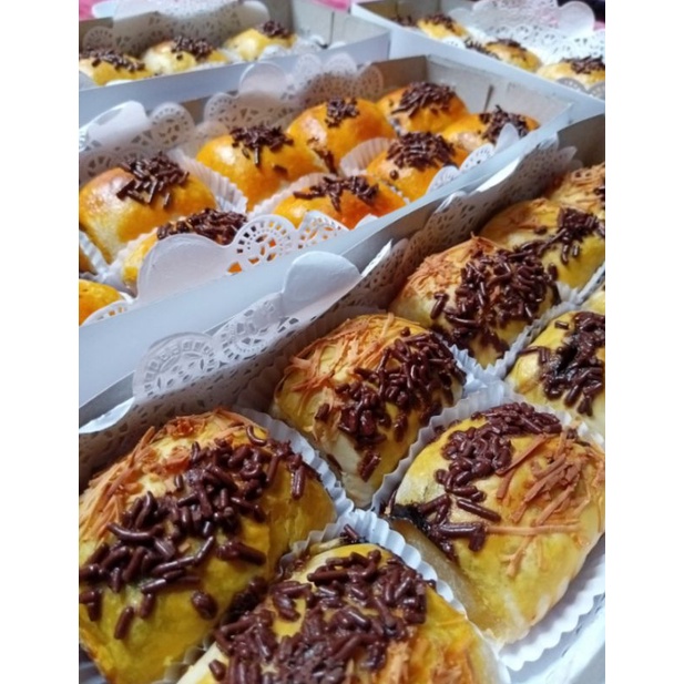 

bolen pisang coklat keju