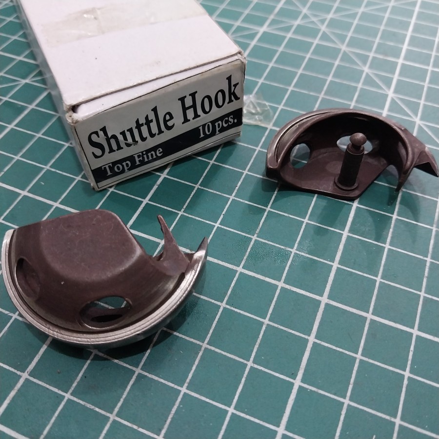 Shuttle Hook 105 JG-4 Hitam/ Sarangan/ Rumah Sekoci Mesin Jahit Hitam