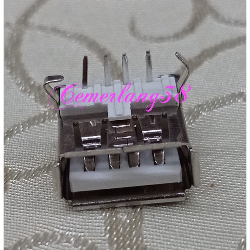 Socket Konektor Soket USB 2.0 Type A Female 4Pin PCB Mount Tekuk 90 -