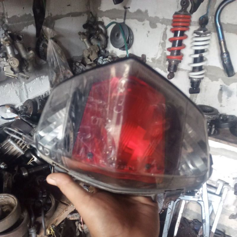 LAMPU STOP MIO M3 MZ / LAMPU BELAKANG MIO M3 ASLI ORIGINAL (COPOTAN) BERKUALITAS