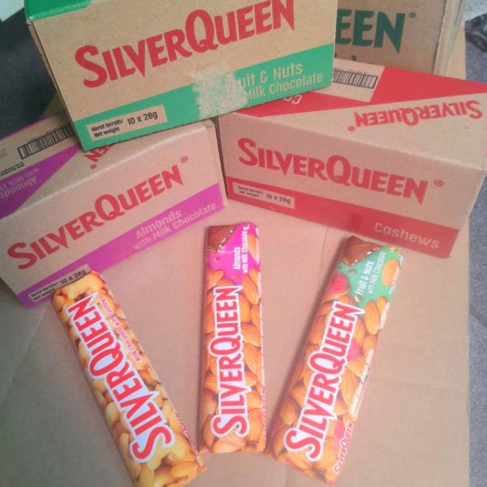 

limited STOCK!SilverQueen Kecil 25gr 1 Box Isi 10 pcs X 25 gram Cokelat - Coklat SIlver Queen 25 gr Chunky Bar 30 gr X 10 Batang Milk Chocolate Cashew Almond Fruit Matcha Yogurt 25 gram Chungky Bar 30 g|RA5