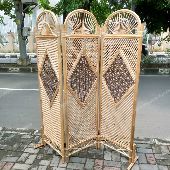 SKETSEL ROTAN ALAMI /PEMBATAS RUANGAN