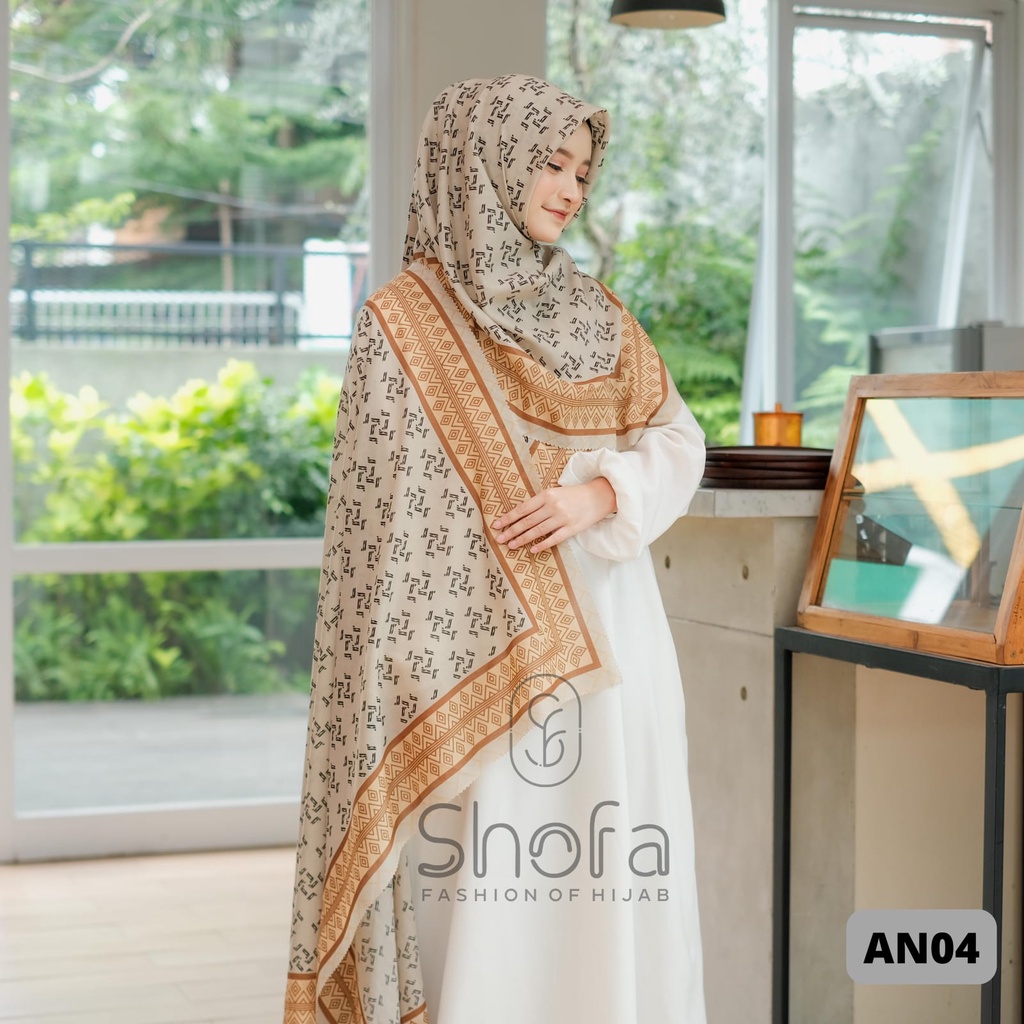 Segi empat Denai Hijab Voal Denay Segi empat motif printing premium hijab By SHOFA KODE AN04