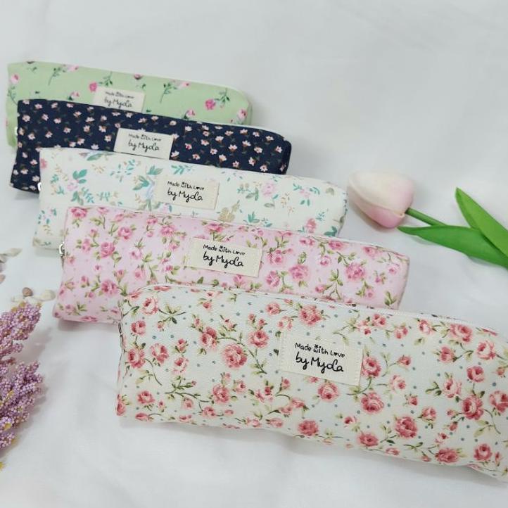 

Pasti Ada Pencil Case Floral by Myola Sewing | Tempat Pensil Katun | Tempat Pensil Aesthetic**