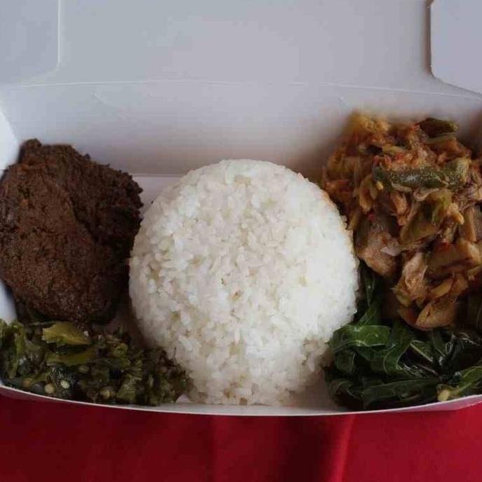 

TA740 Paket nasi rendang alal istimewa bumbu giling sendiri omemade be