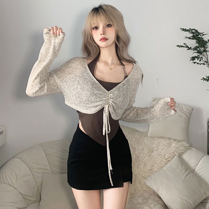 ✹Suhao Whatiwear Hot Girl Suasana Irregular Apron Menggantung Leher Suspender Wanita + Lengan Panjang T-shirt Dua Pakaian Kasual