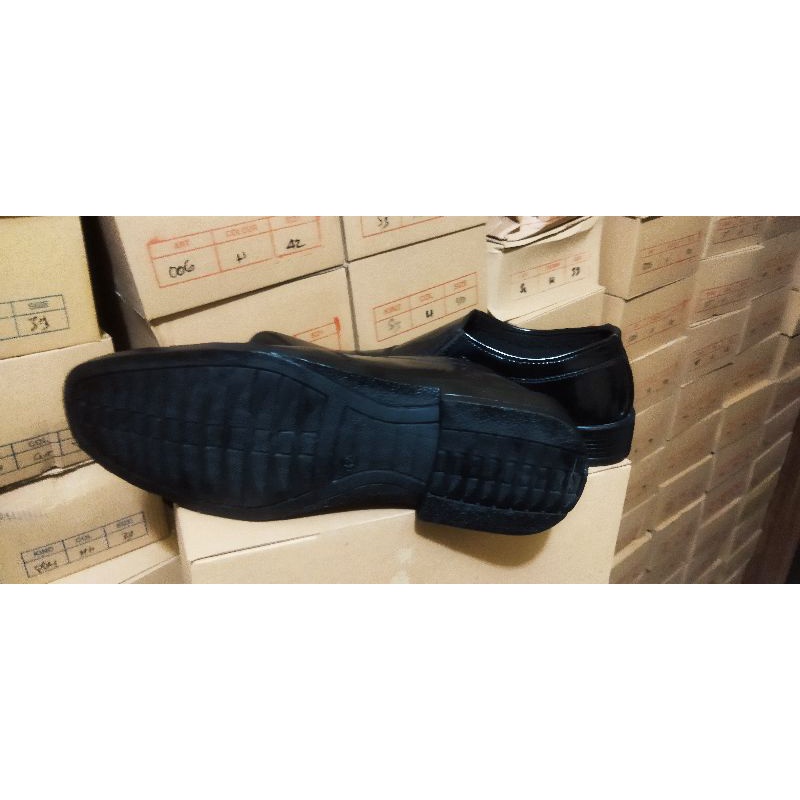 Sepatu pantofel pria slip on sepatu kerja formal kantoran cowok murah