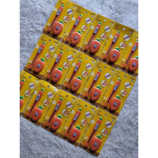 

[READY STOCK] Cutter Carrot Daiso Korea ORI | Cutter Wortel Daiso KR | Silet / Pemotong