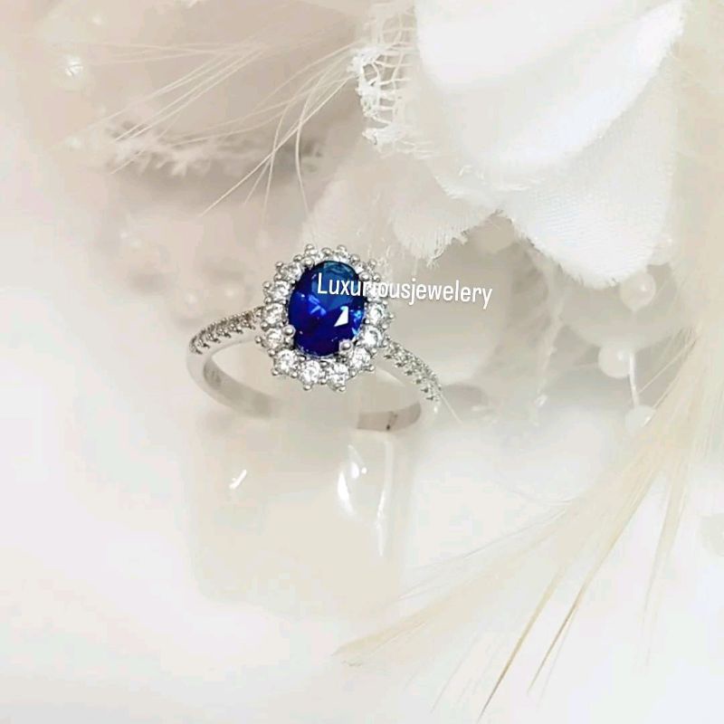 Luxuriousjewelery - Premium Quality Blue sapphire diamond Ring