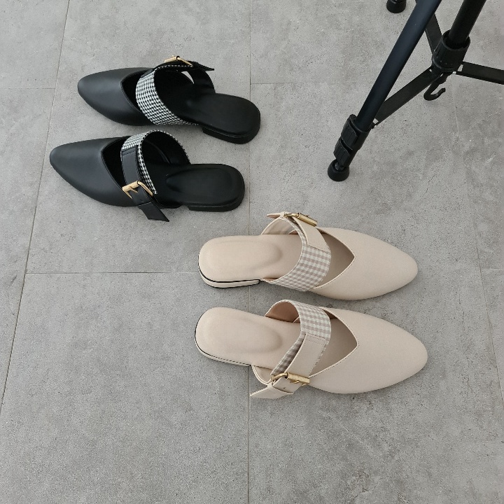 Leora Veddira - Bloomberg - Sandal Mules Big Size Jumbo - BIG SIZE JUMBO - BS Mules Gesper - SANDAL 