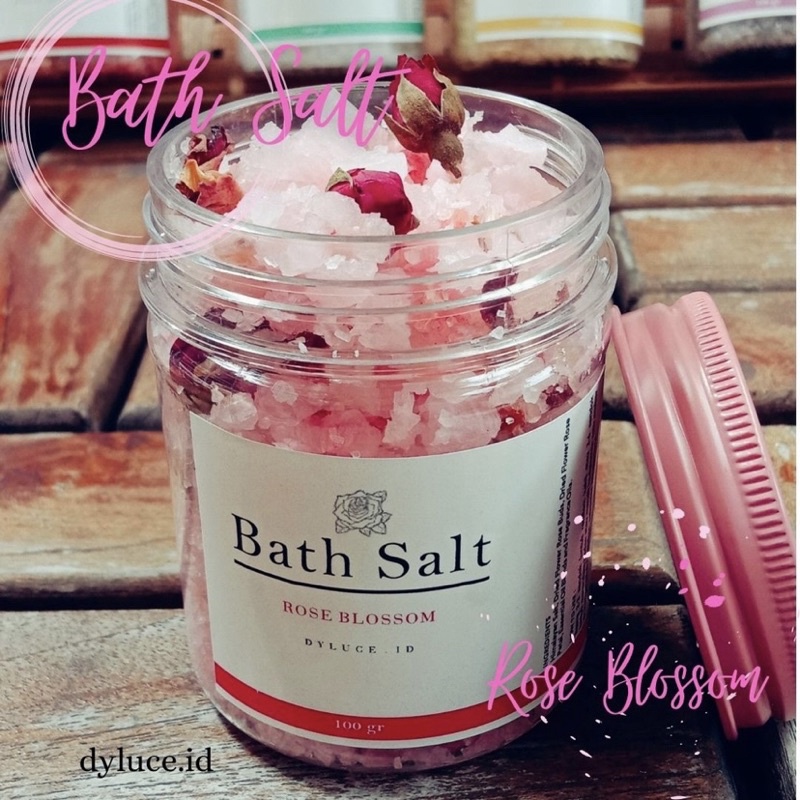 GIFTBOX SET HANDUK KEPALA BATH SALT MASKER KADO HAMPER NATAL VALENTINE ANNIVERSARY SET ALAT MANDI