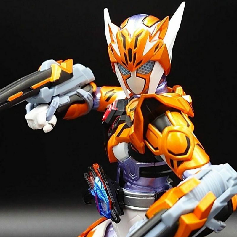 Shfiguarts Valkyrie Kamen Rider Justiceserval