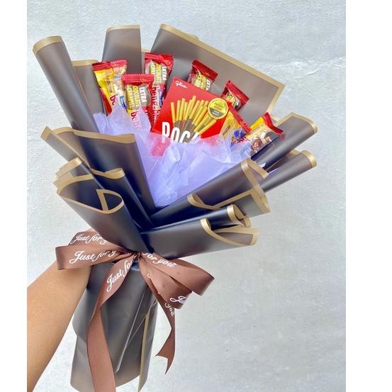 

>D2289) ⭐⭐⭐⭐⭐ BOUQUET SNACK MURAH FREE KARTU UCAPAN BUCKET CUSTOME GIFT WISUDA KADO MURAH ULANG TAHUN KADO UNIK TERMURAH