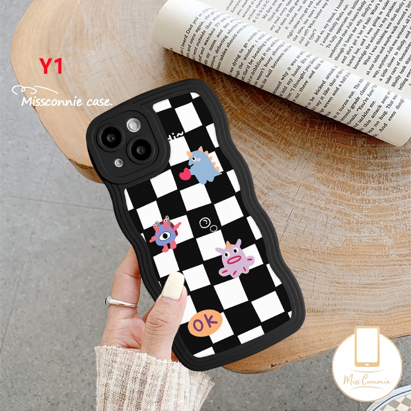 IPHONE Case Kompatibel Untuk Iphone6 6s 87plus 11 14 13 12 Pro Max 14Plus XR X XS Max SE 2020papan Catur Diamond Grid Kartun Monster Kecil Lembut TPU Bergelombang Penutup Tepi