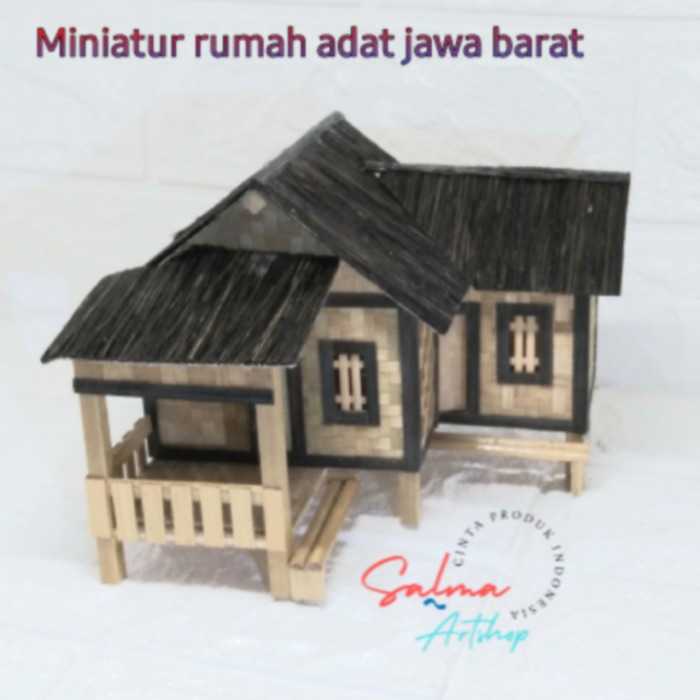 miniatur rumah adat sunda