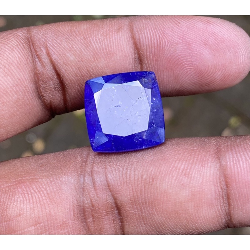 Natural Tanzanite batu Blue Tanzanite Big size dim 16x16x9 CT 20
