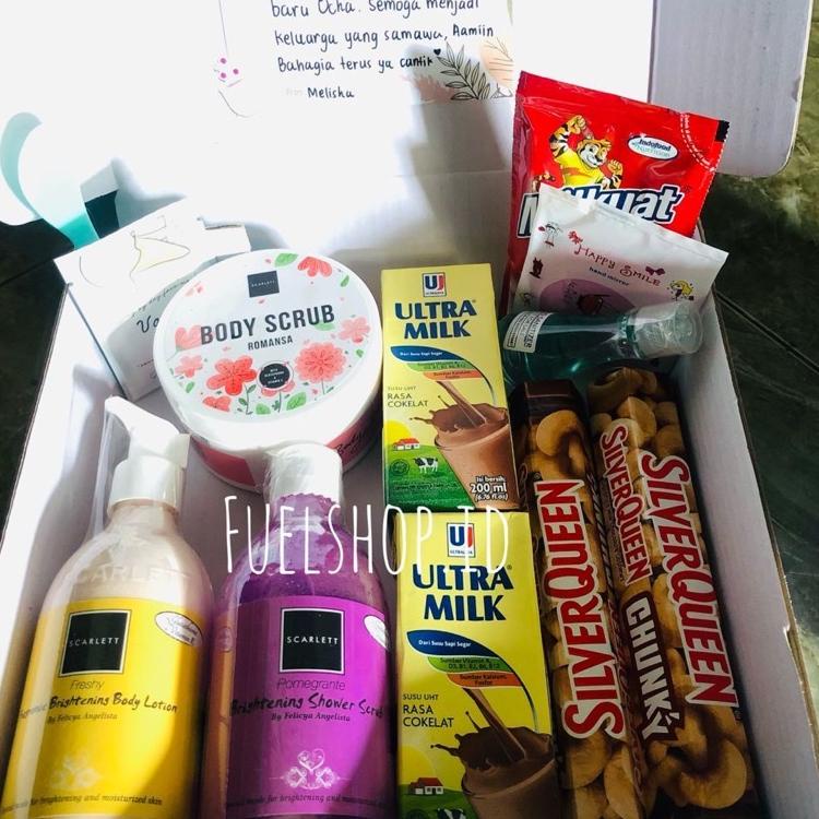 

E-26➸) (1KG) HAMPERS BOX / GIFT BOX / KADO / LEBARAN / ULANG TAHUN / SCARLETT WHITENING (ORIGINAL 100%) proses cepat