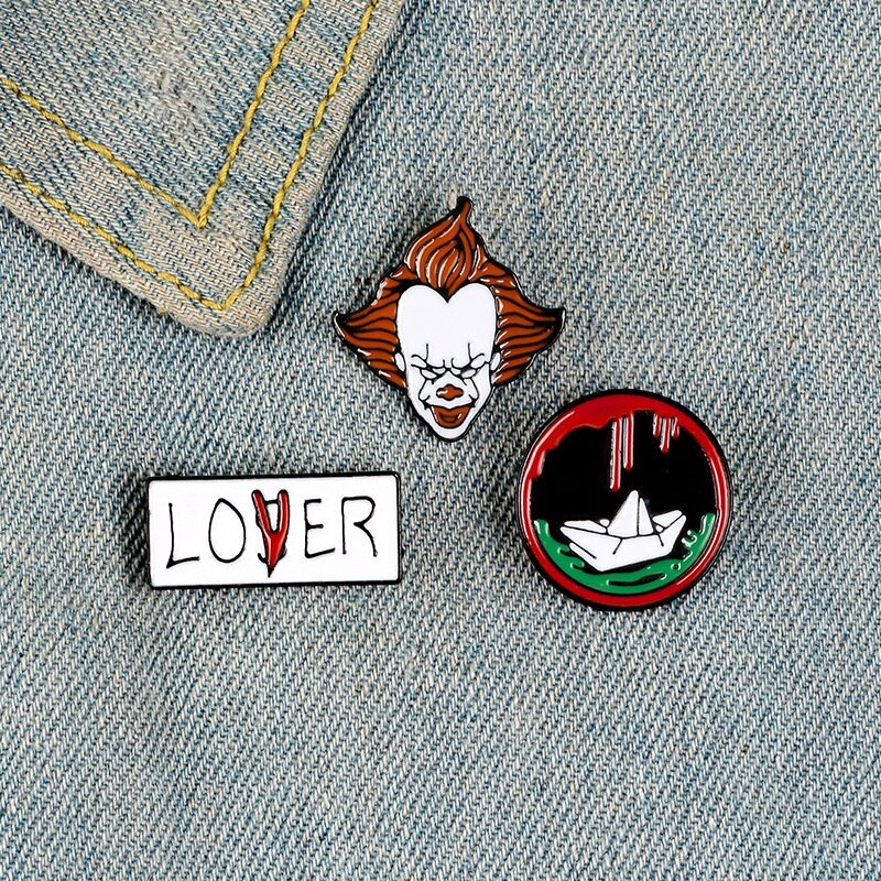 Stephen King's It Film Badut Enamel Pin Lencana Bros Badut Kerah Pin Horor Film Perhiasan Hadiah