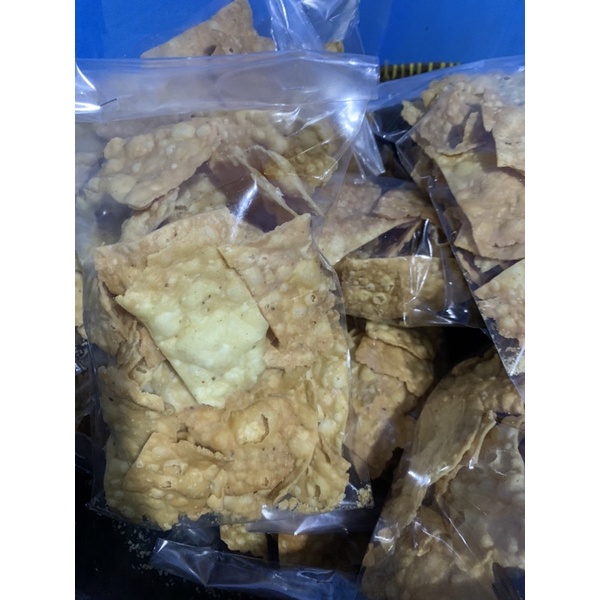 

KERIPIK BAWANG 250gr 500gr 1KG / SIMPING BETAWI GURIH RENYAH / KERIPIK PANGSIT / KERIPIK AYAM BAWANG / KUE BAWANG / KERIPIK RENYAH. EMPUK ENAK HOMEMADE