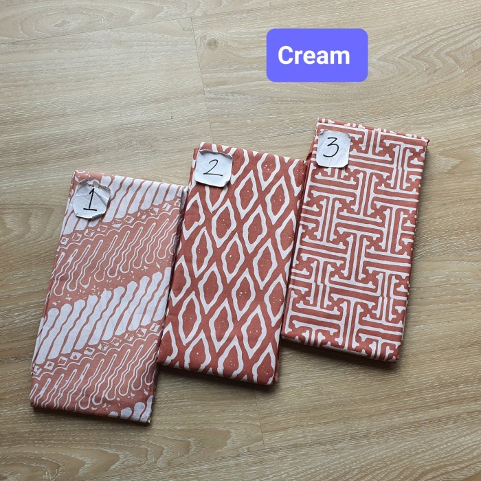 Kain Kain Batik Garutan Warna Coklat Cream