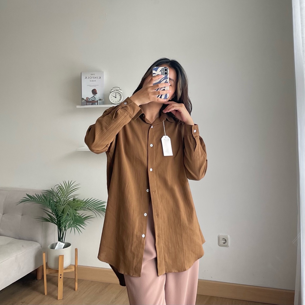 Kemeja Anna Shirt Oversize Polos Bahan Crincle