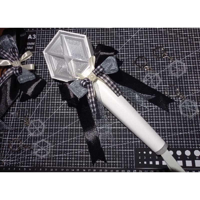 

RIBBON PITA LIGHSTICK EXO