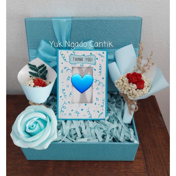 

GIFT BOX NUANSA BIRU ALA YUK NGADO CANTIK HAMPERS ONLY