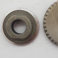 Gear KECIL BOR MAKTEC MT811 Gigi Nanas