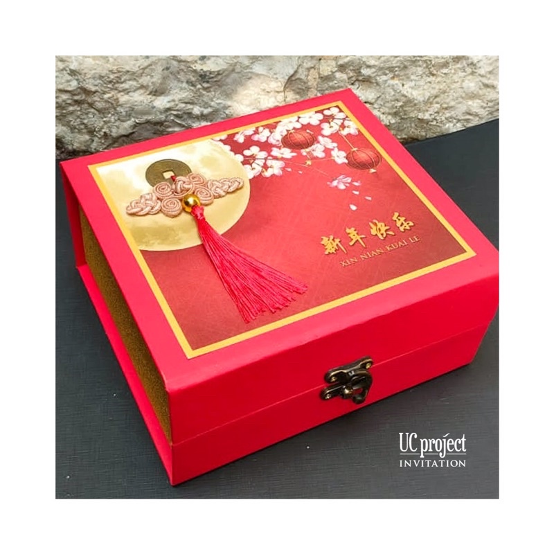 

Packaging Hampers Kotak Hardbox IMLEK 17,5x15,5x8 (tanpa toples)