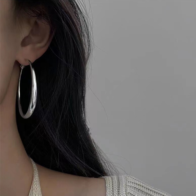 Anting Hoop Besar Aksesoris Kepribadian Fashion Sederhana