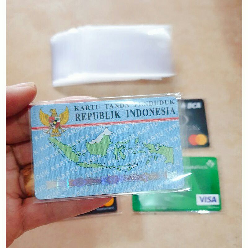 

PLASTIK PELINDUNG KARTU ATM SIM COVER KTP COVER ATM KARTU PELAJAR MAHASISWA BPJS