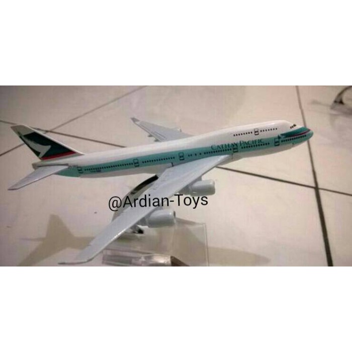 Miniatur Pesawat Chatay Pacific B747-400