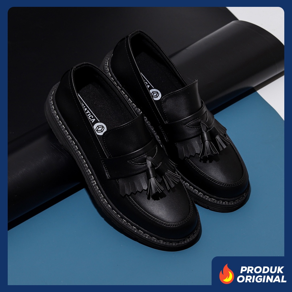 LUIZ BLACK ORIGINAL x LVNATICA Sepatu Loafers Hitam Pria Slip On Formal Casual Kerja Kantor Slop Resmi Kantoran Pesta Wedding Kondangan Nikah Selop Jalan Santai Hangout Kuliah Modern Penny Loafer Semi Kulit Premium Footwear Keren Terbaru Kekinian Branded