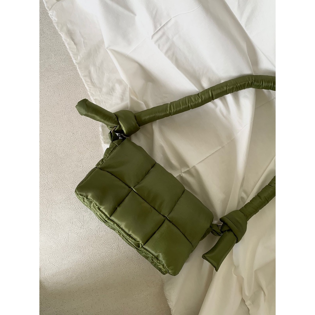 EASTMOUNTSIDE - Melasti Sling Bag