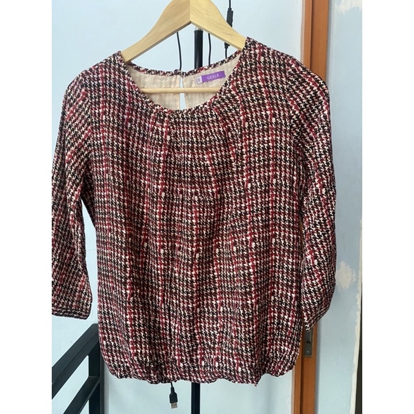 Atasan Wanita - Geela - Preloved