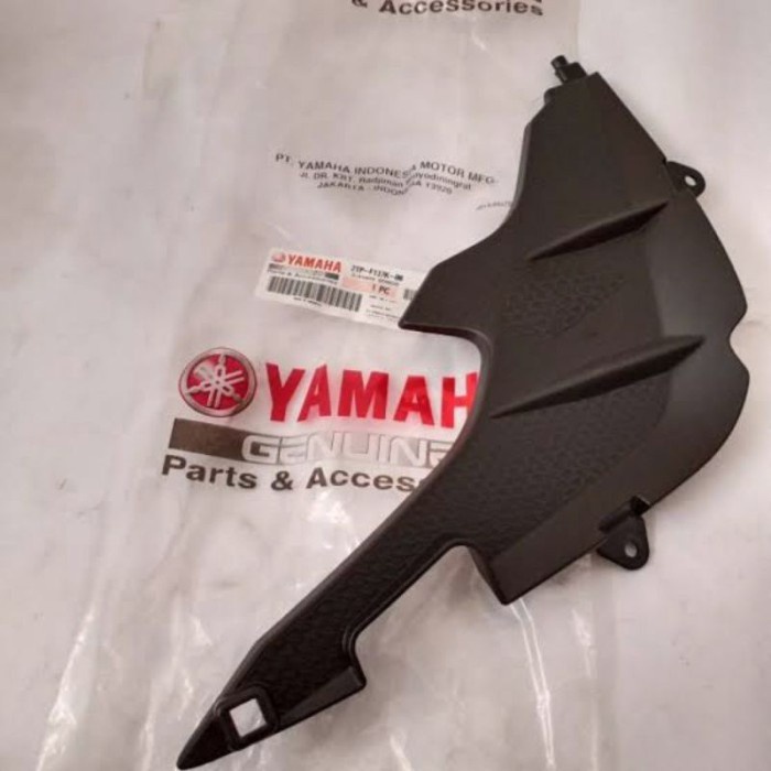 COVER SAMPING SAYAP KIRI VIXION NVA 2015 - 2016 ORI YGP 2TP-F137K-00