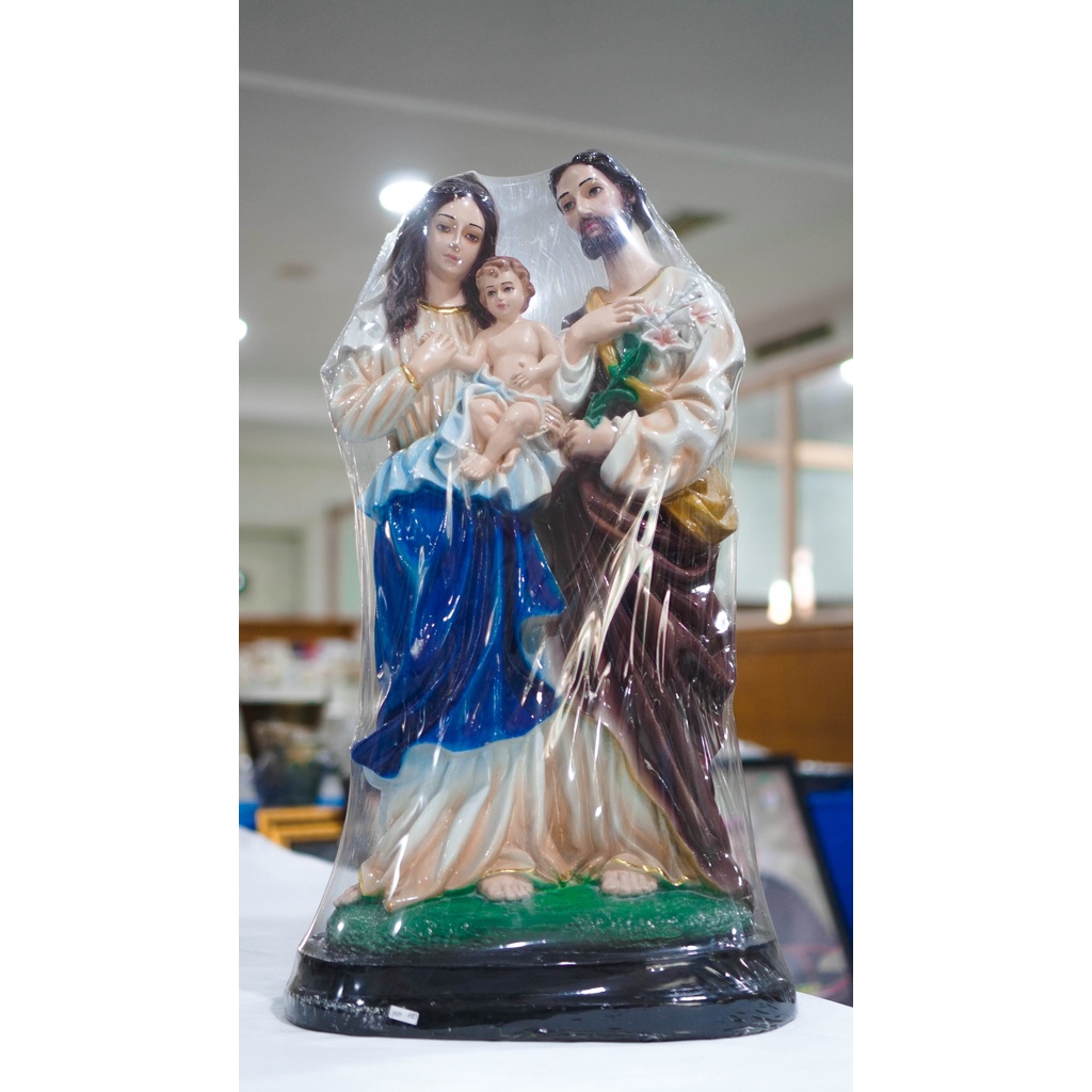 Patung Keluarga Kudus Nazaret